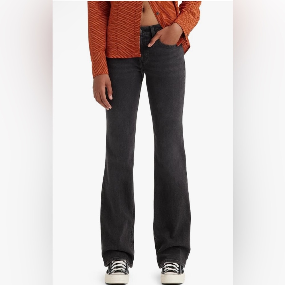 Levi’s Women’s 518 Bootcut Jeans New